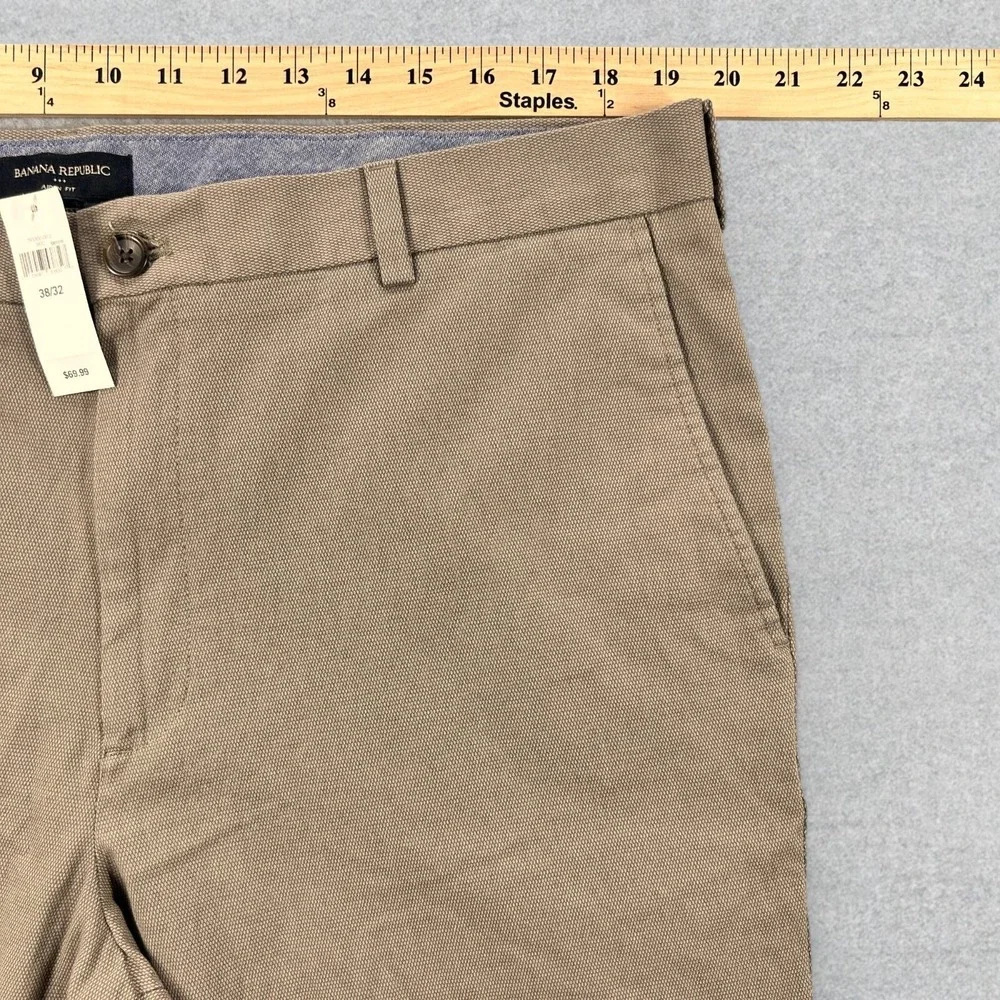 Banana Republic Aiden Fit Chino Pants Mens 38x32 Beige Slim Textured Cotton NEW